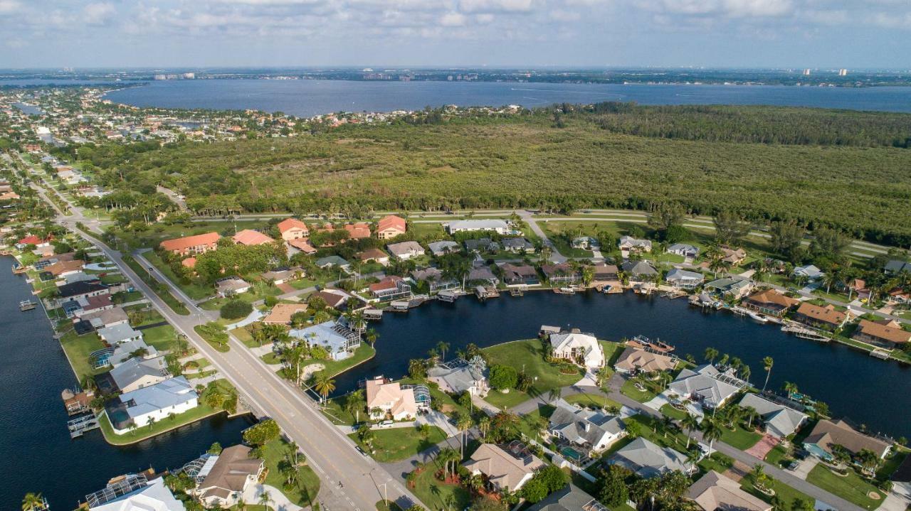 Hidden Harbor Sw Cape- Waterfront Private Home Locally Owned & Managed, Fair & Honest Pricing Cape Coral Exterior foto